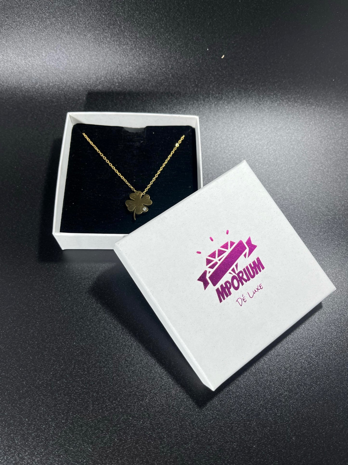 Clover Necklace image 7