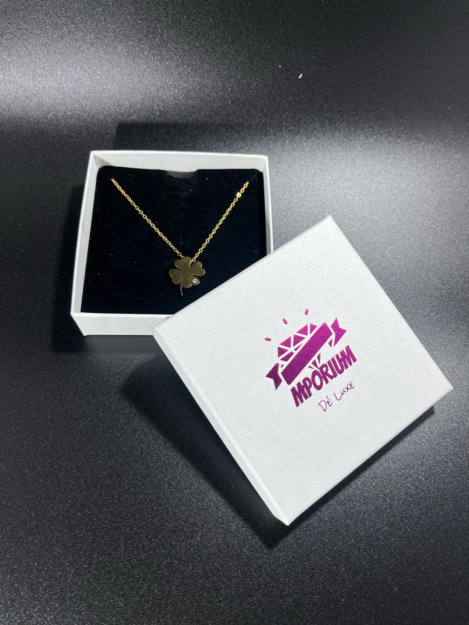 Clover Necklace image 7