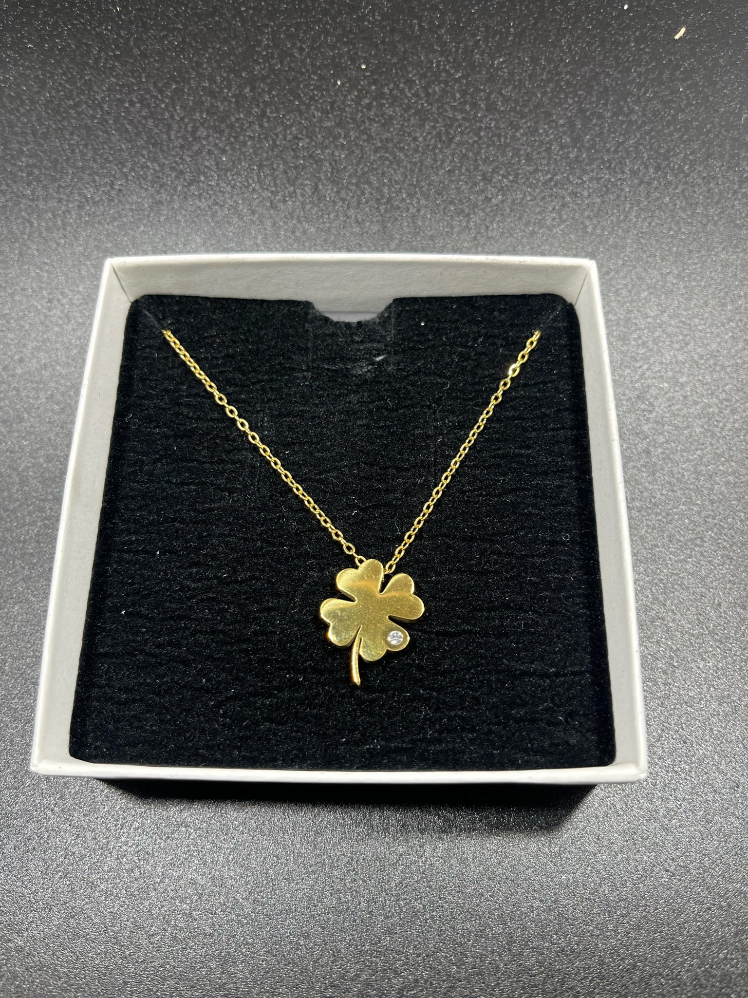 Clover Necklace image 1